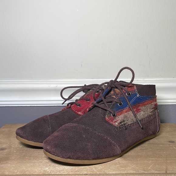 TOMS Aztec Moccasin Lace Up Bootie Shoe - Picture 1 of 9